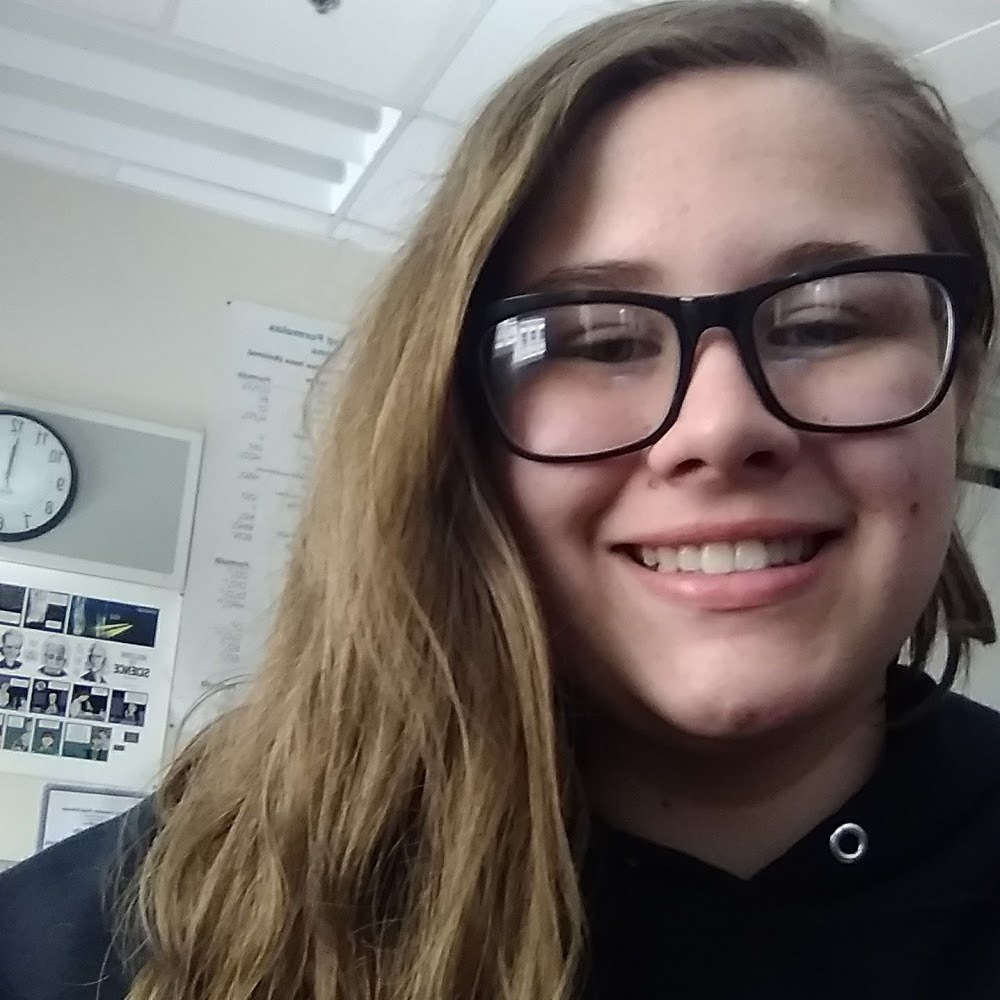 Meet your Posher, Elena